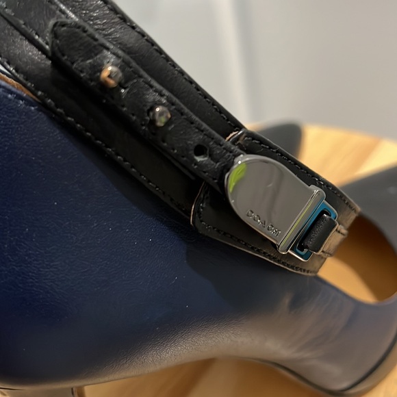 Coach Pumps Sz 8 - Picture 5 of 9